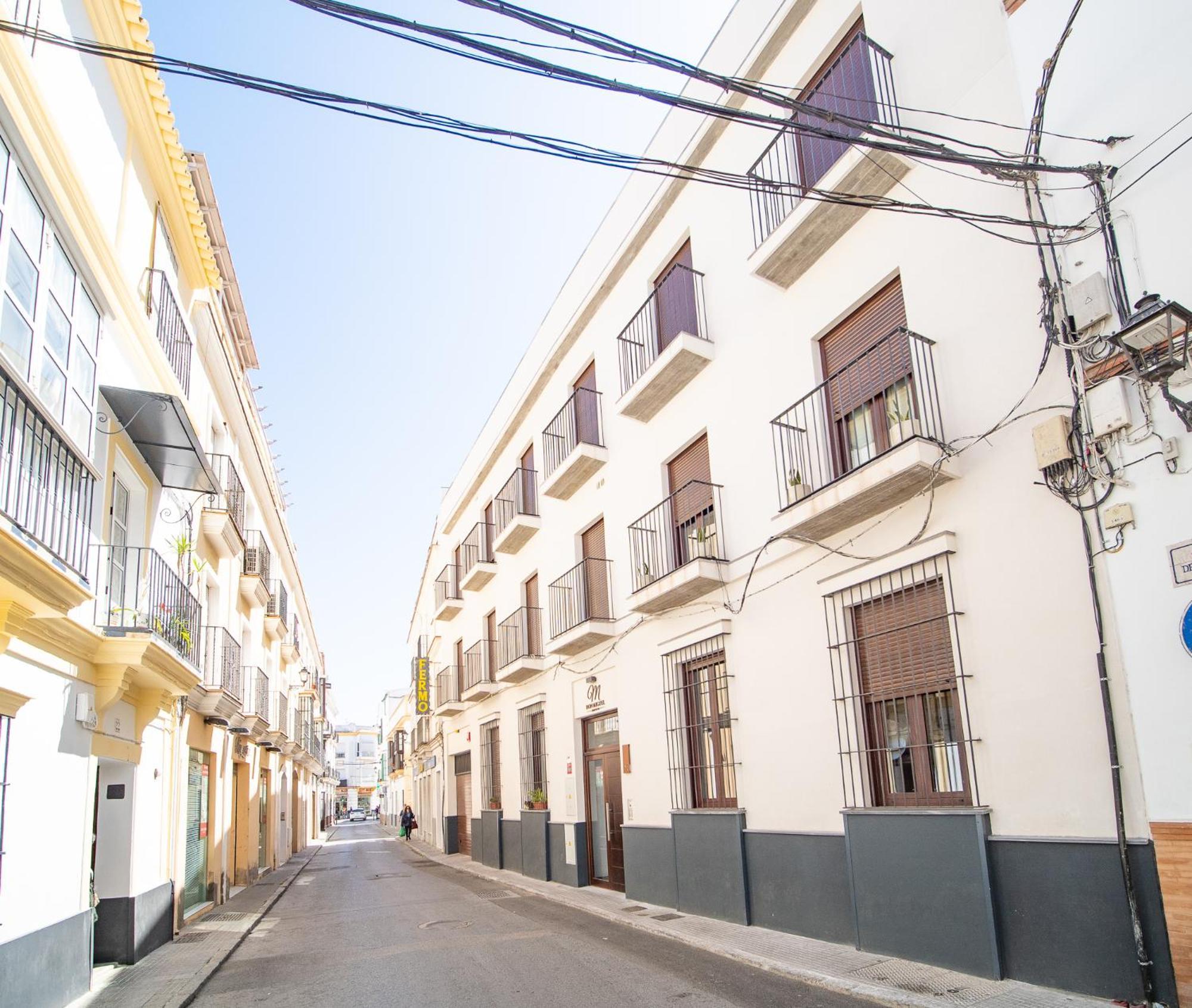 Piso Torno Apartment *