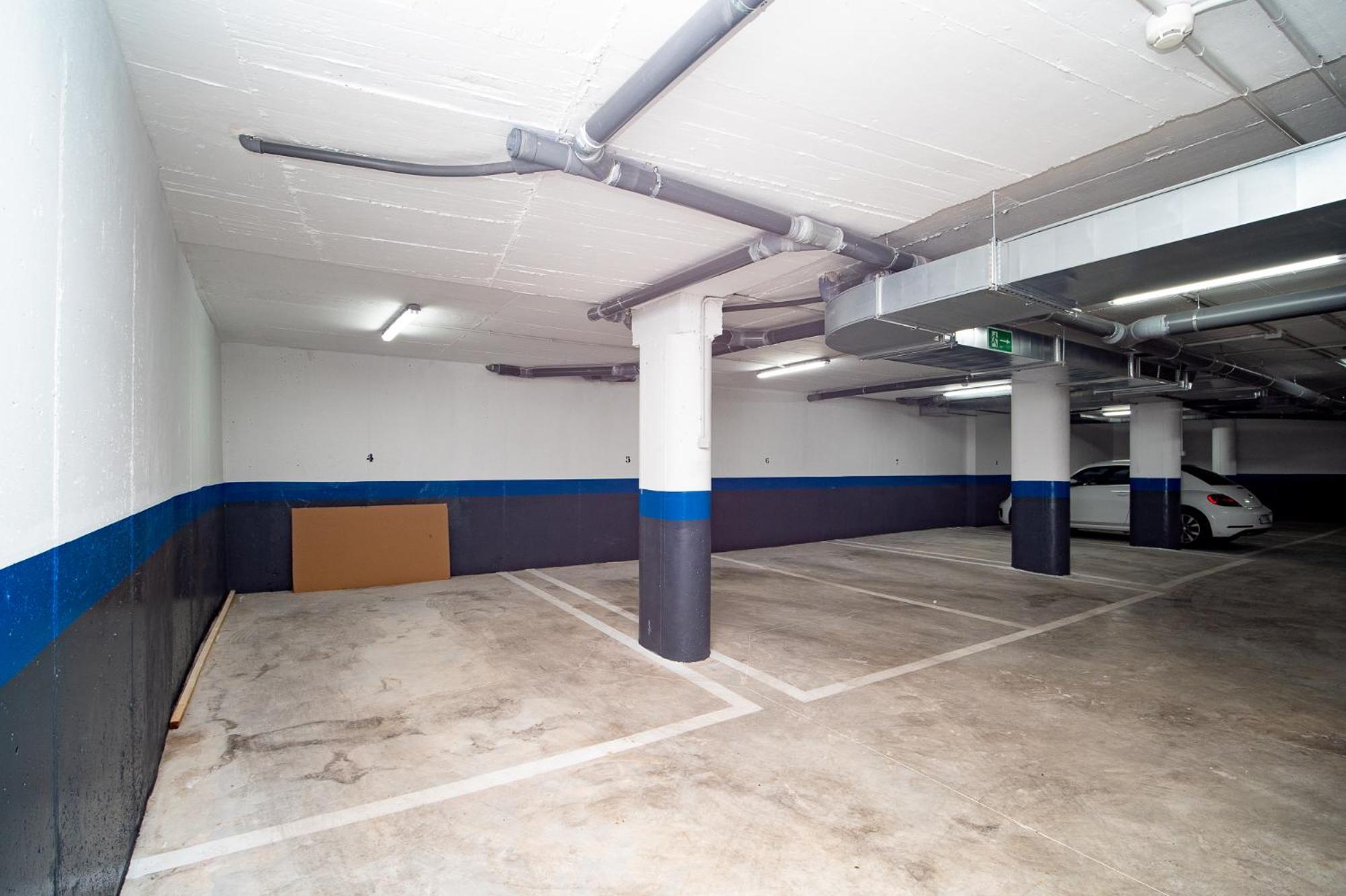Piso Torno Apartment *